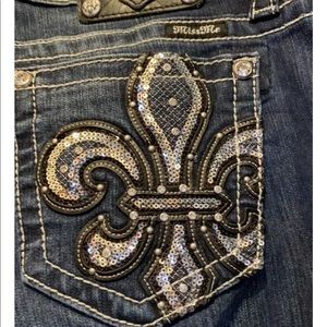 Miss Me Embellished Pockets Crop Jeans